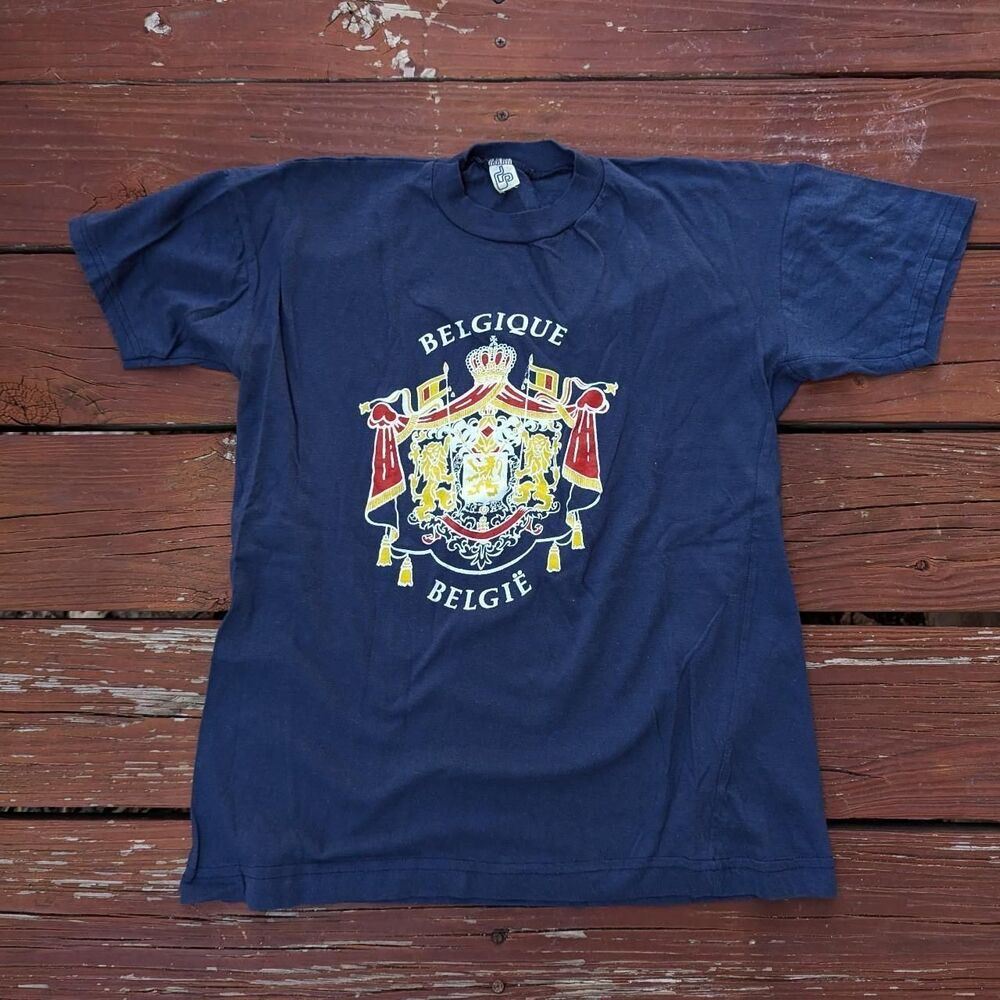 Unbranded Men's Navy and Blue T-shirt